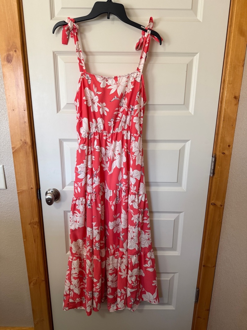 Social Standard by Sanctuary Coral Floral Tie-Shoulder Maxi Dress
